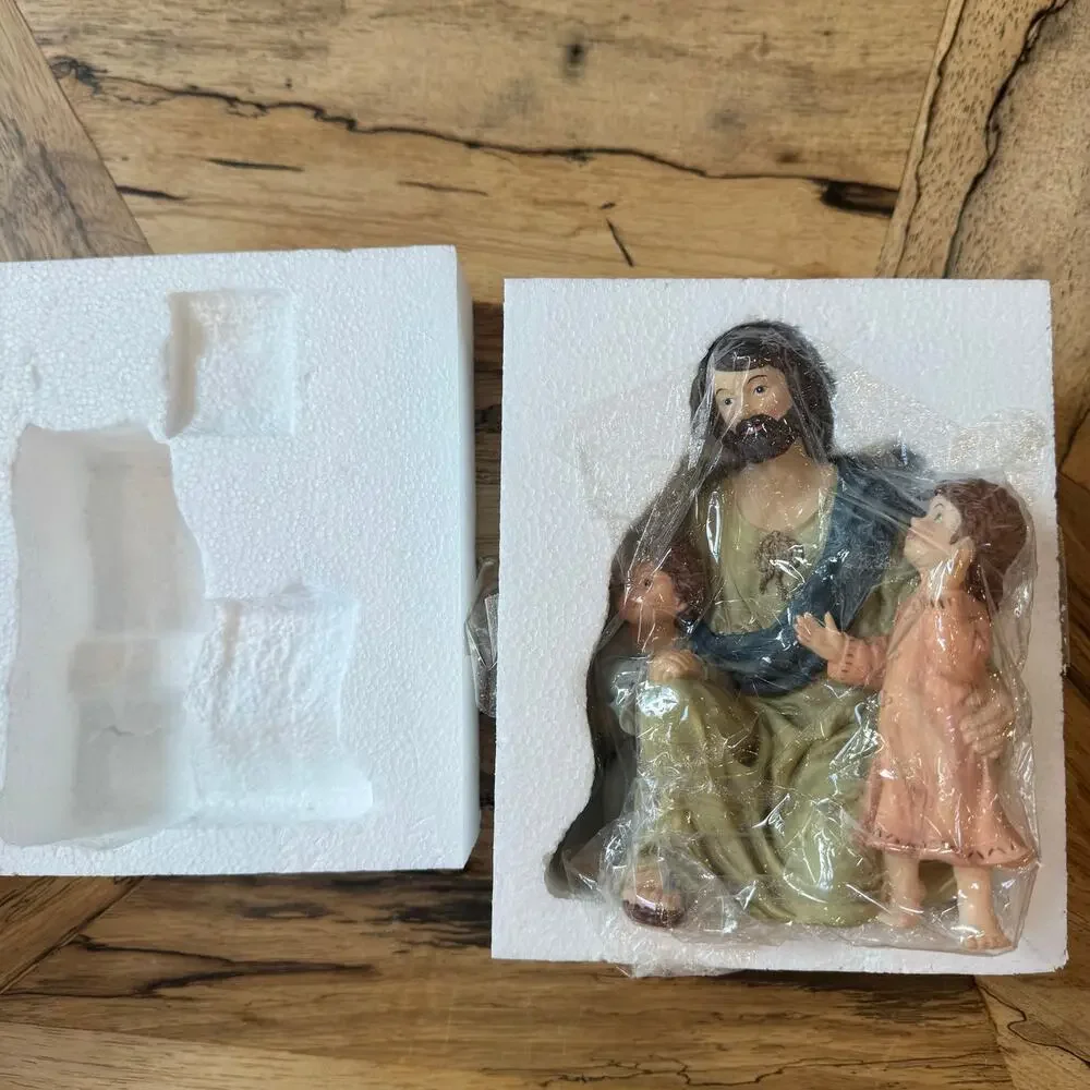 Vintage 1999 House of Lloyd Jesus and the Children Resin Figurine 230062 NIB